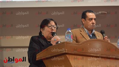 صور.. سميرة عبد العزيز تشارك باحتفالية في مدح عيسى ومحمد بمعرض الكتاب