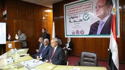 صور| محافظ قنا يشهد تدشين مبادرة 100 مليون صحة للقضاء على فيروس سي