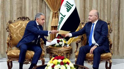 فيديو.. الرئيس السيسى يدعو رئيس العراق للمشاركة فى القمة العربية - الأوروبية 
