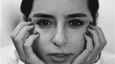 صور| سارة عبد الرحمن بقصة ذكورية في أحدث جلسة تصوير