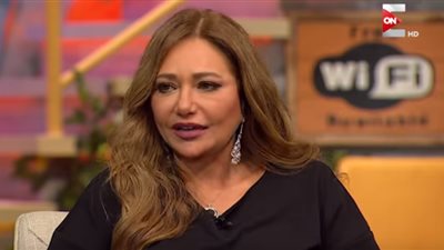 فيديو.. ليلي علوي في أنا وبنتى: عبير صبري أنقذت ابني من الموت 
