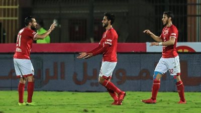 الشوط الأول.. الأهلي يتقدم على حرس الحدود في الوقت الضائع