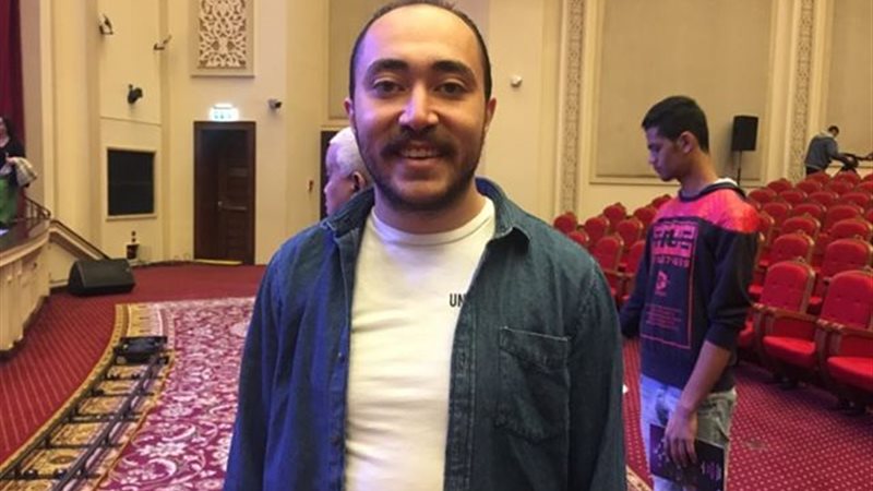 مساعد مخرج مسرحية
