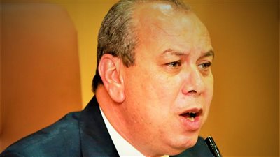 محافظ كفر الشيخ يحيل عددا من المسؤولين بمحليات الحامول للنيابة