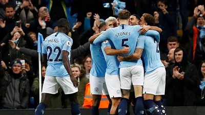 أجويرو يقود هجوم مانشستر سيتي ضد تشيلسي