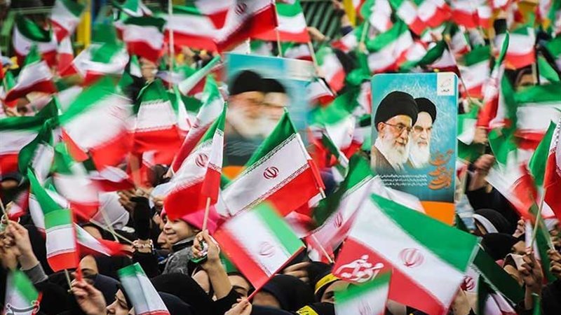 إيران والثورة الإسلامية