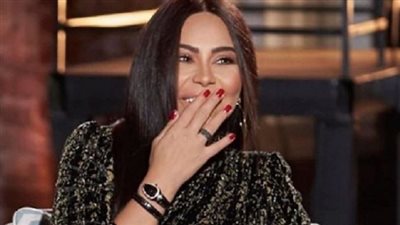 شيرين عبد الوهاب تعترف بعدم صلاتها: حسام مش مديني فرصة