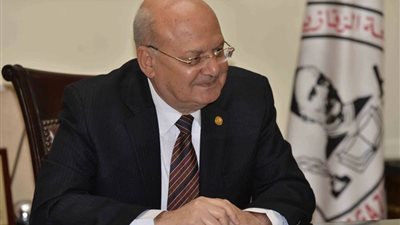 تربية جامعة الزقازيق تناقش 