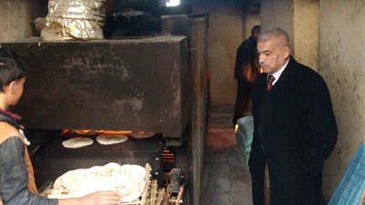صور| تشديد الرقابة على المخابز فى الحسينية بالشرقية