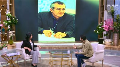 فيديو | أحمد حاتم فى برنامج معكم منى الشاذلي: شغل أبويا بيضايقنى 
