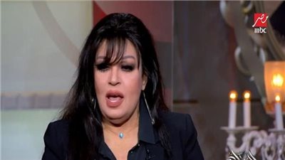 فيفي عبده عن عمليات التجميل: انا جميلة ورشيقة