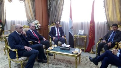 صور| وزير الشباب يصل بورسعيد لمتابعة استعدادات كأس الأمم الافريقية