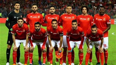 صورة.. لاعب الأهلي يزور أكاديمية سموحة في القليوبية 