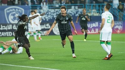 فيديو.. الهلال السعودي يهزم الاتحاد بثلاثية ويقترب من قبل نهائي كأس زايد  