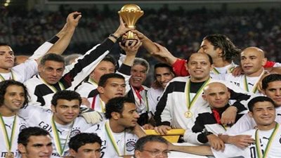 انفوجراف.. 14 منتخبا فازوا بكأس أمم إفريقيا .. مصر تتصدر بـ 7 ألقاب  