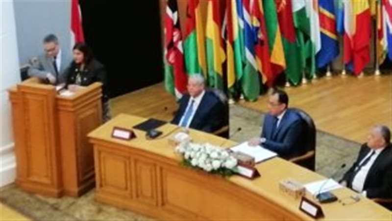رئيس الوزراء اجتماع