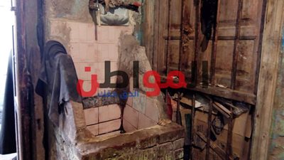 فيديو| منزل «عبد اللطيف» البدائي يخلو من الحياة الآدمية