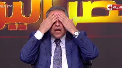 فيديو | كوميكسات توفيق عكاشة لا تنتهي: امشو ورايا زي القطيع هتجيبولي المرض!