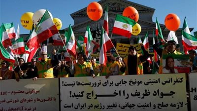 تظاهرات حاشدة تنطلق في ألمانيا لطرد جواد ظريف من ميونيخ