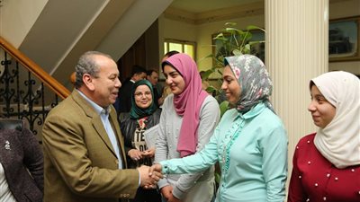 محافظ كفر الشيخ يستقبل أوائل التربية والتعليم بعد زيارة سياحية لمعالم المحافظة الأثرية
