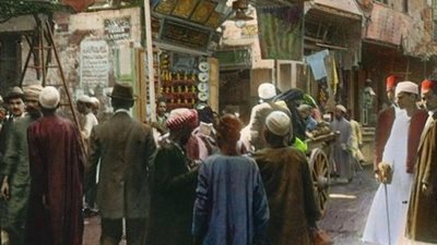 انفوجراف .. 10 معلومات تاريخية عن شارع الكحكيين الذي وقع فيه انفجار الدرب الأحمر