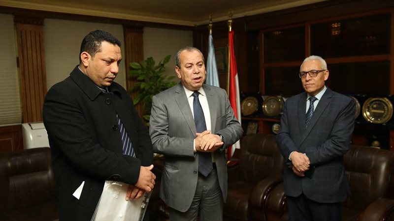 مبادرة 100 مليون