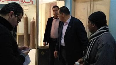 محافظ الشرقية يُفاجئ مستشفى القرين لمتابعة الخدمات الصحية