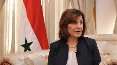   مستشارة بشار الأسد: أمريكا محتل.. وتقف أمام تحرير بلادنا 