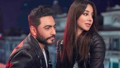 تامر حسني يحضر مفاجأة جديدة لجمهوره مع بطلة كليب ناسيني ليه 