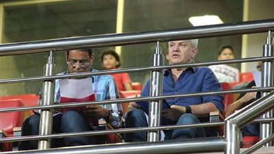 جهاز منتخب مصر يحضر مباراة الأهلي والداخلية