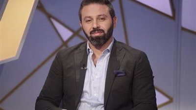 حازم إمام يوجه رسالة شديدة اللهجة لجروس