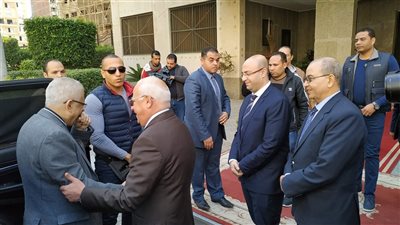 محافظ بورسعيد يستقبل وزير التربية والتعليم