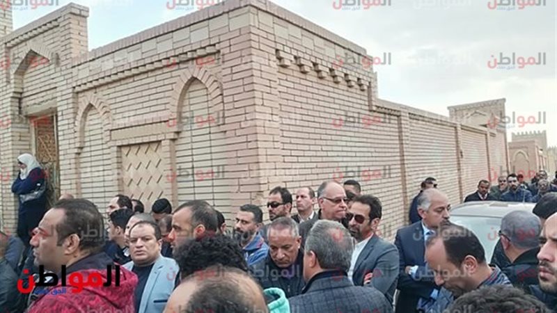 أحمد موسي في جنازة