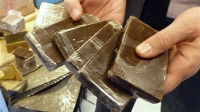 «غاوي» .. شرطة الخانكة تقبض على هارب يتاجر في الحشيش 
