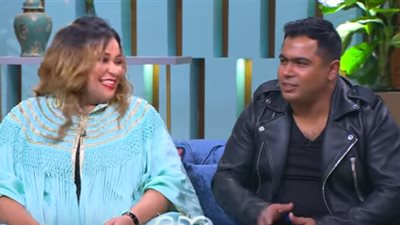فيديو | بعد حملها.. ويزو وزوجها شريف حسنى فى ضيافة منى الشاذلي اليوم