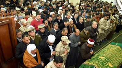 الشرقية فى أسبوع| جولات ميدانية للمحافظ.. وتشييع شهيد الدرب الأحمر