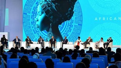 فيديو| الدول المشاركة في منتدى الشباب العربي الأفريقي العام السابق.. هل تتغير؟