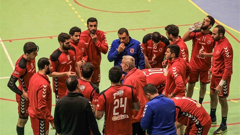 طائرة الأهلي
