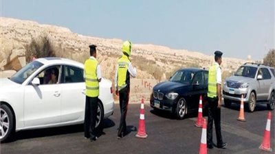 المرور يشن حملات مكبرة لضبط السائقين المخمورين أعلي الطرق