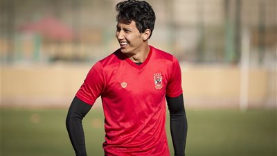مستشفي الأهلي| الشناوي يتدرب في «الجيم» وعاشور وجمال يواصلان التأهيل