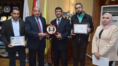 عميد هندسة بني سويف يحصل على براءة اختراع وحدة «تحلية المياه»