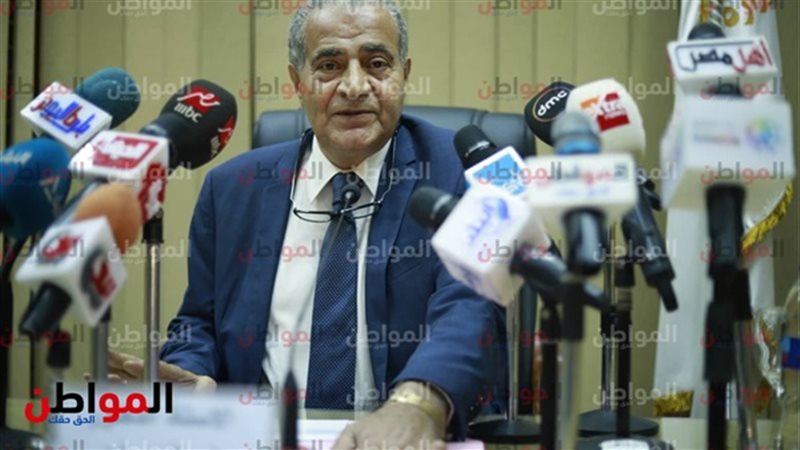 وزير التموين يستعرض
