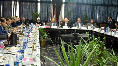 محافظ الشرقية يتغزل في جامعة الزقازيق : شريك فى إحداث التنمية