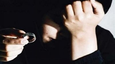 ليلى تطلب الطلاق « ضل حيطة ولا ضل راجل» 