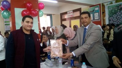 تعليم كفر الشيخ تكرم 100 من الطلاب المتفوقين