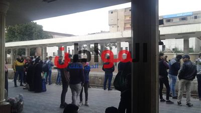صور| انتظام حركة القطارات بمحطة سكة حديد بني سويف