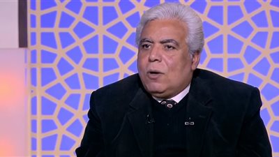 فيديو| مدحت خليل لمرضى الكبد: اشربوا شاي ياجماعة 