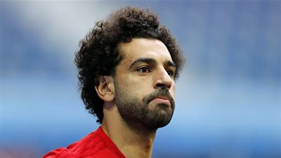 هاشتاج «فخر العرب» يهاجم محمد صلاح.. ومقارنة مع بطل حادثة محطة مصر