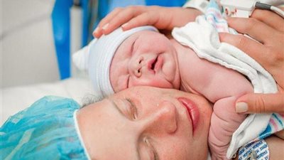  4 تغييرات غير متوقعة تحدث لجسم المرأة بعد الولادة