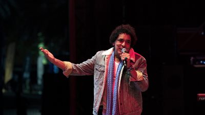 فيديو| جالية الفلبين وإندونيسيا ينسجمون مع أغنية علي صوتك في اليابان